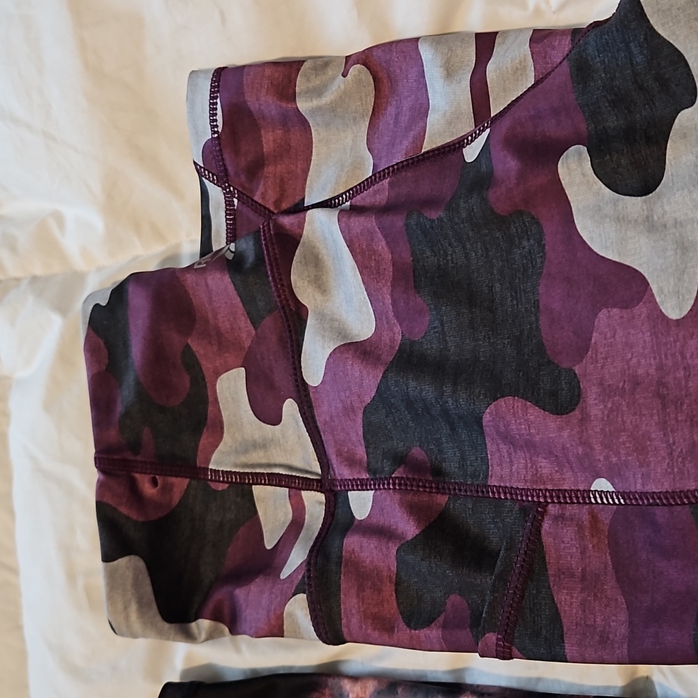 2 pair womens yoga pants sz MED - Picture 3 of 6